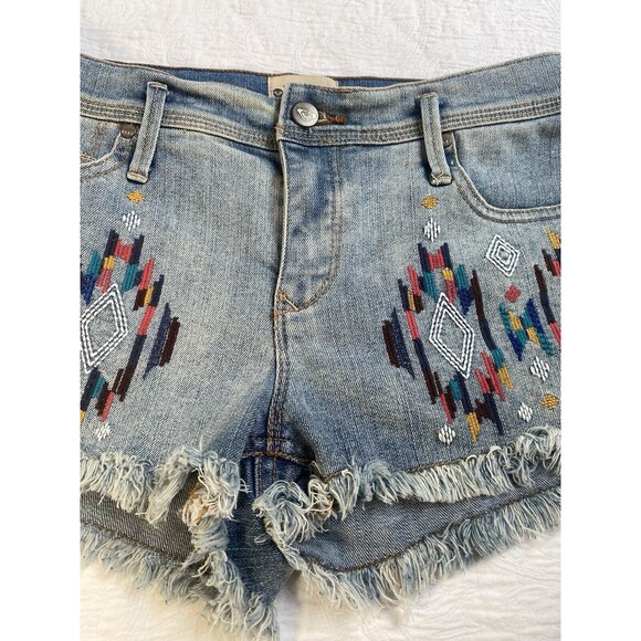 ROXY Juniors Size 9/29 Embroidered BOHO Southwest Print Jeans Shorts Frayed Hems - Picture 13 of 14